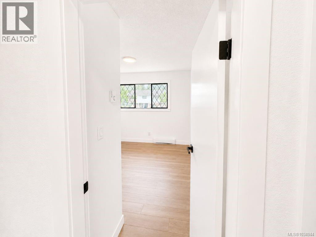 3782 Grieve Rd - 21