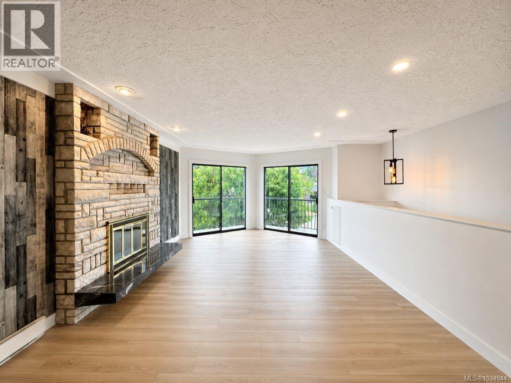 3782 Grieve Rd - 51