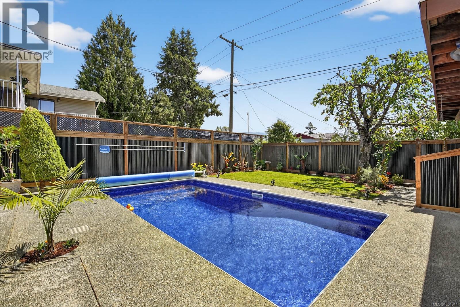 3782 Grieve Rd - 5