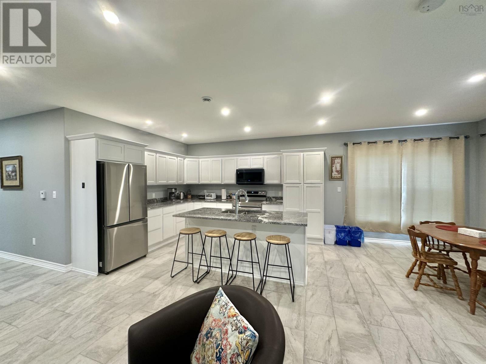 134 High Street - 4