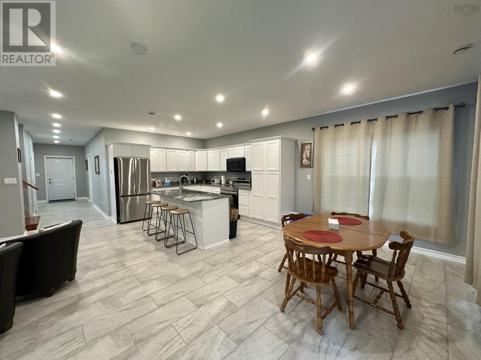 134 High Street - 6