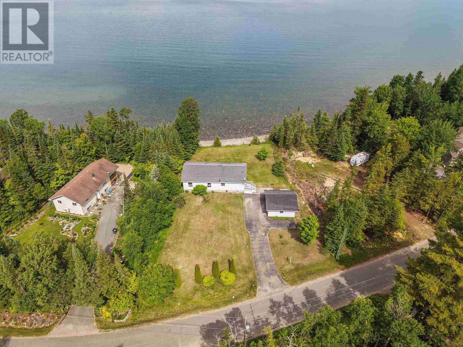 634 Lakeshore DR - 41