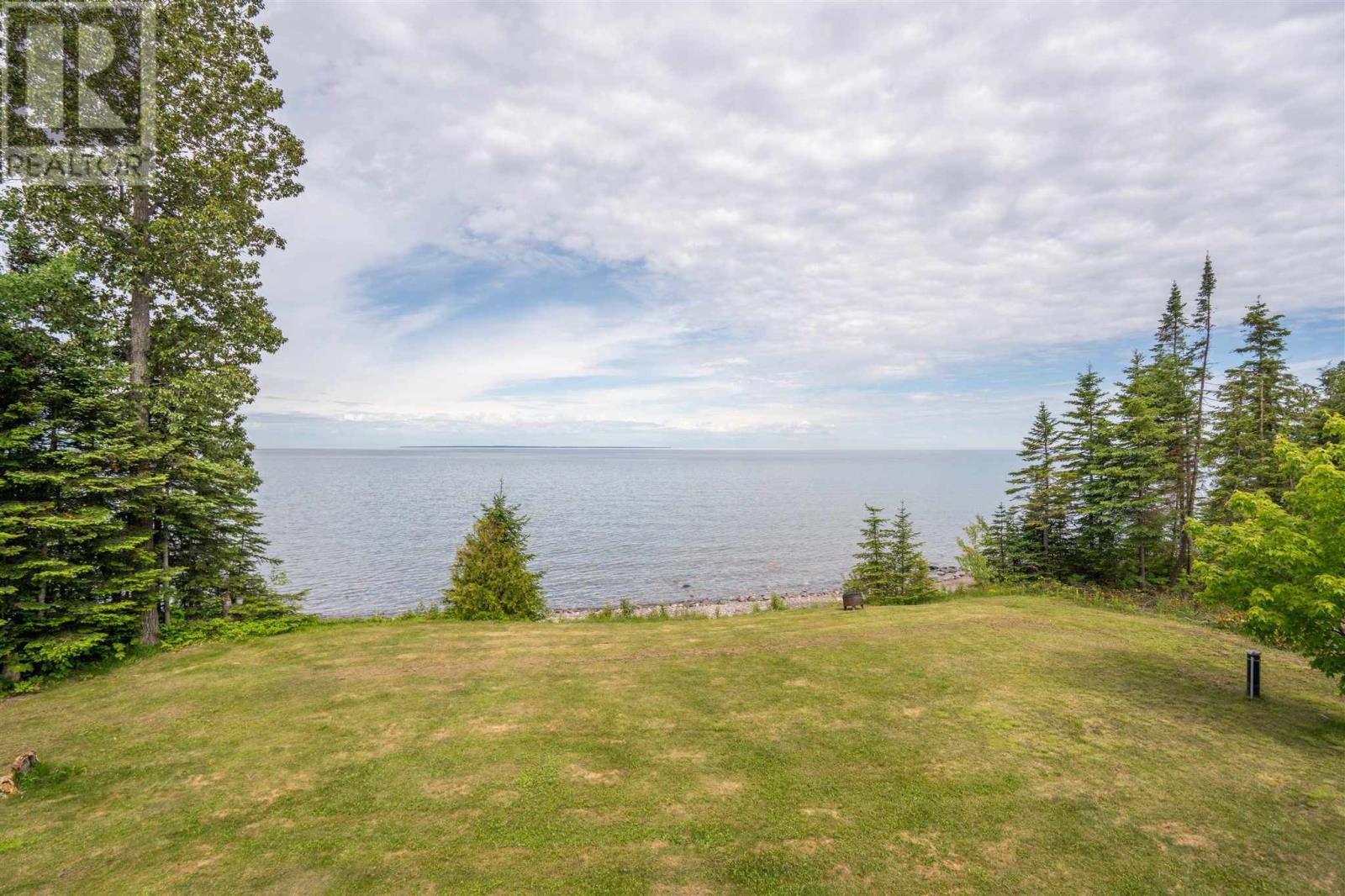 634 Lakeshore DR - 39