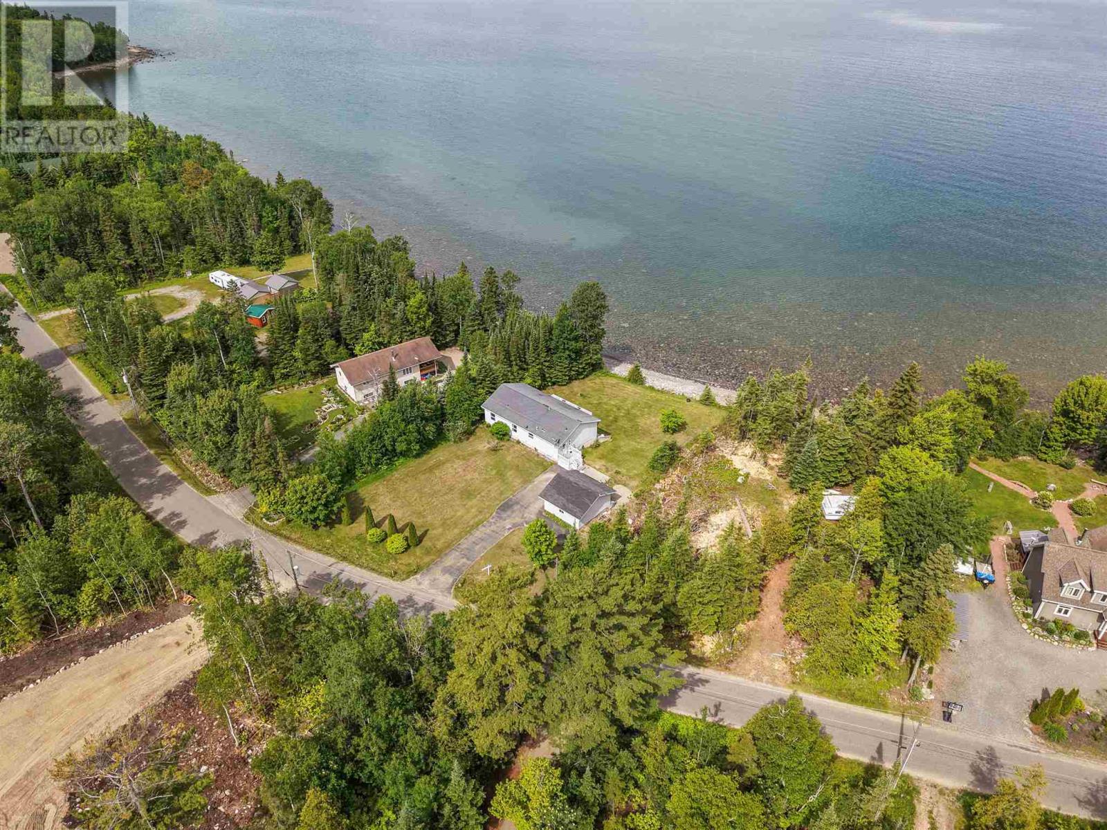 634 Lakeshore DR - 46
