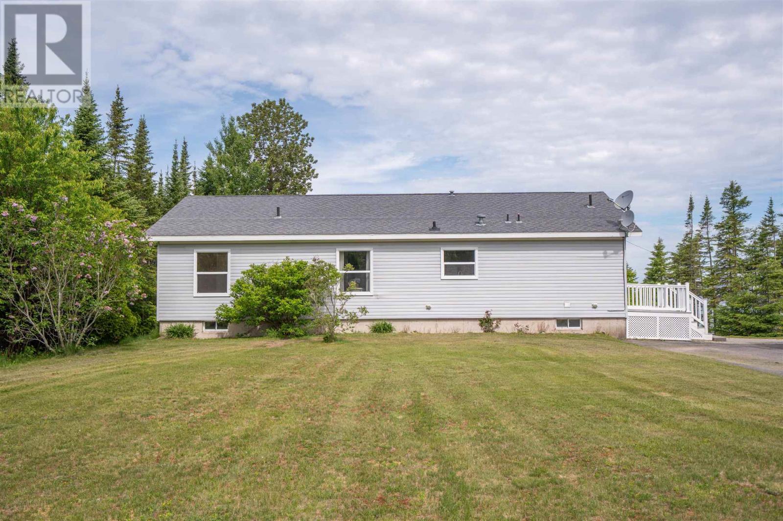 634 Lakeshore DR - 35