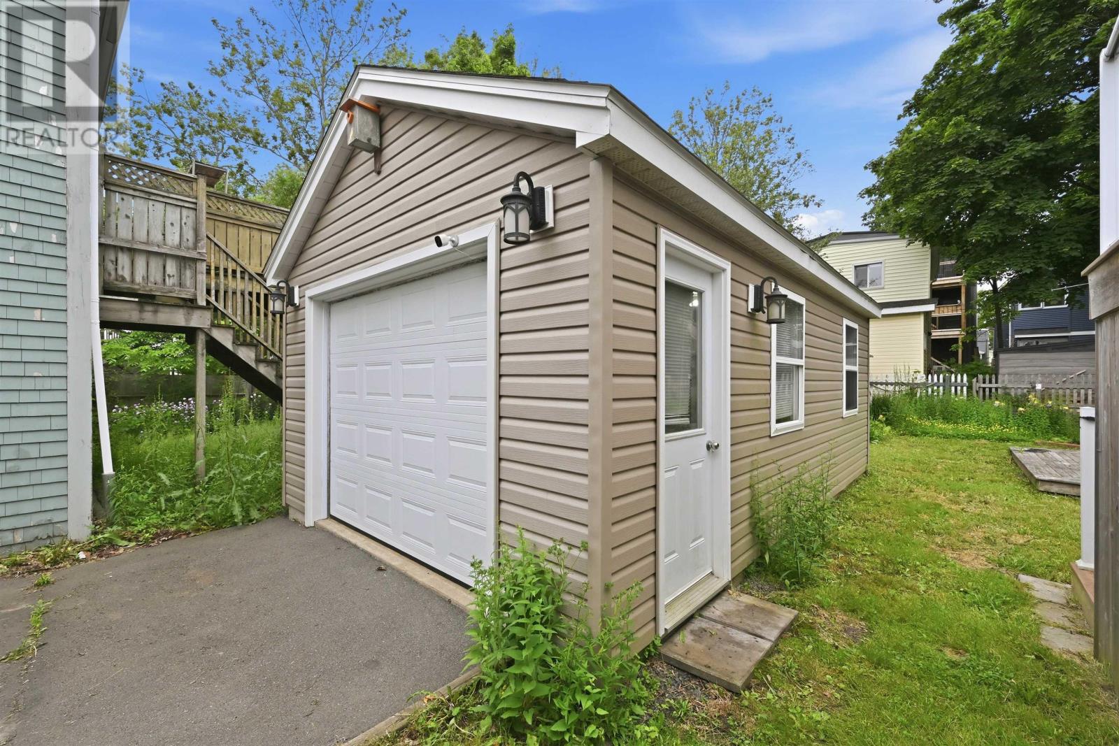 6279 Yale Street - 39