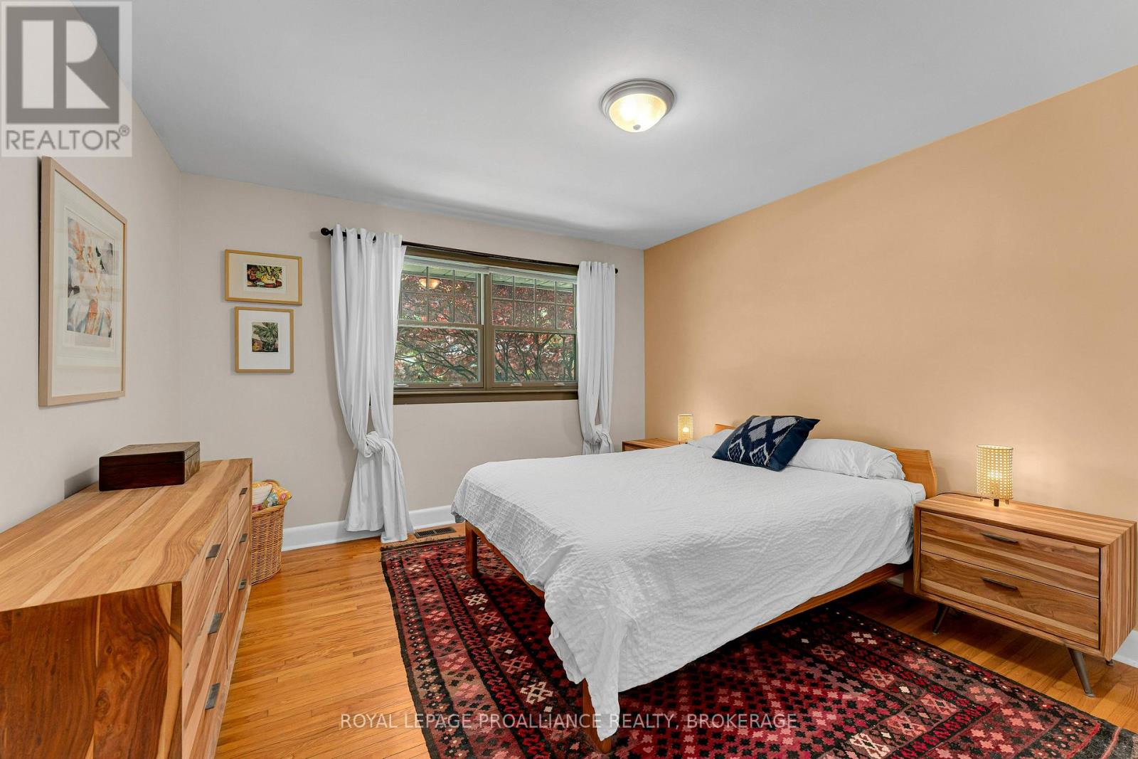 5 WATTS CRESCENT - 19