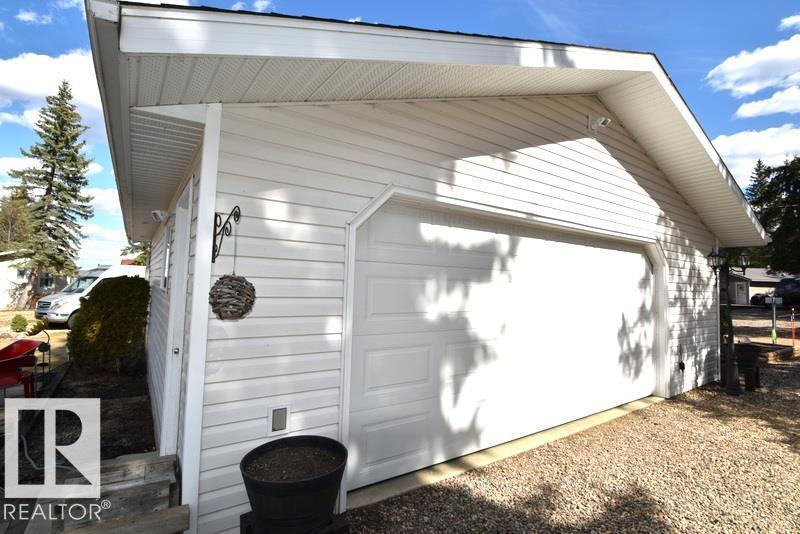 64 Robin Lane (Mewatha Beach) - 26