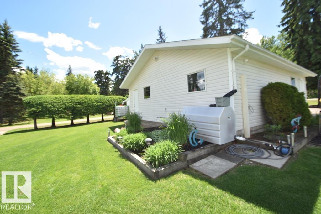 64 Robin Lane (Mewatha Beach) - 30