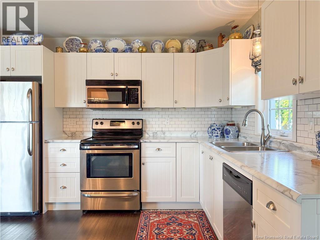 106 Bicentennial Drive - 11