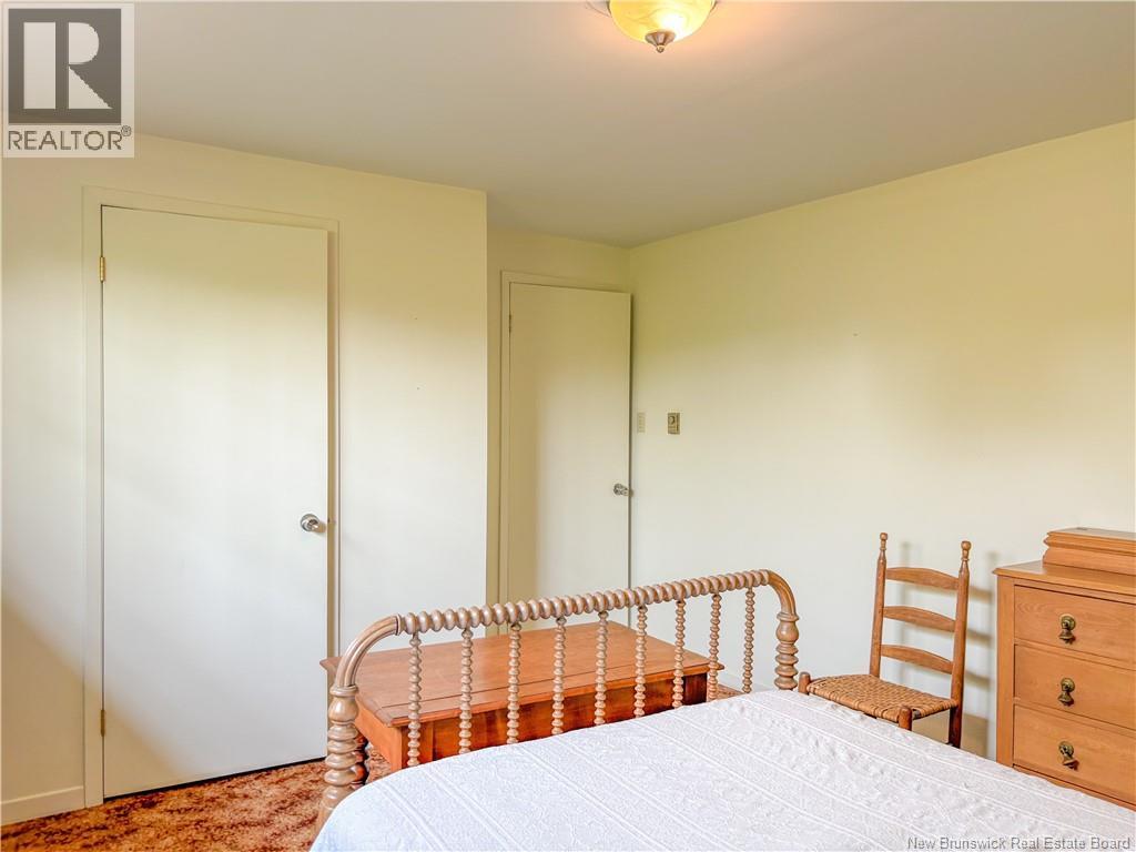 106 Bicentennial Drive - 33