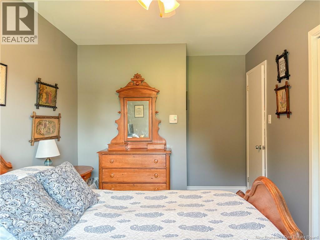 106 Bicentennial Drive - 28