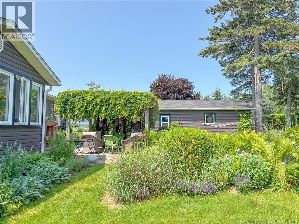 106 Bicentennial Drive - 44