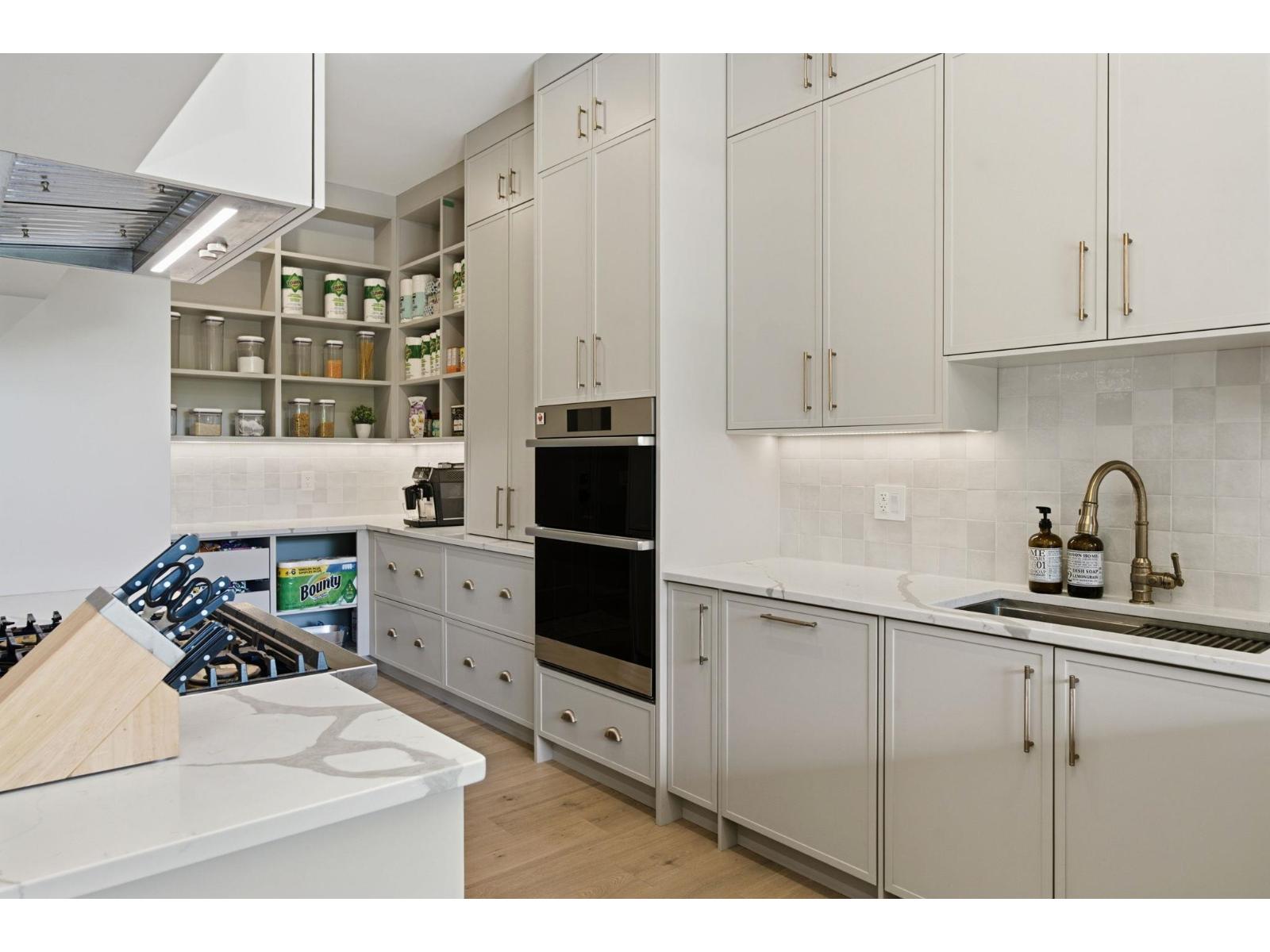 13909 28 AVENUE, Surrey