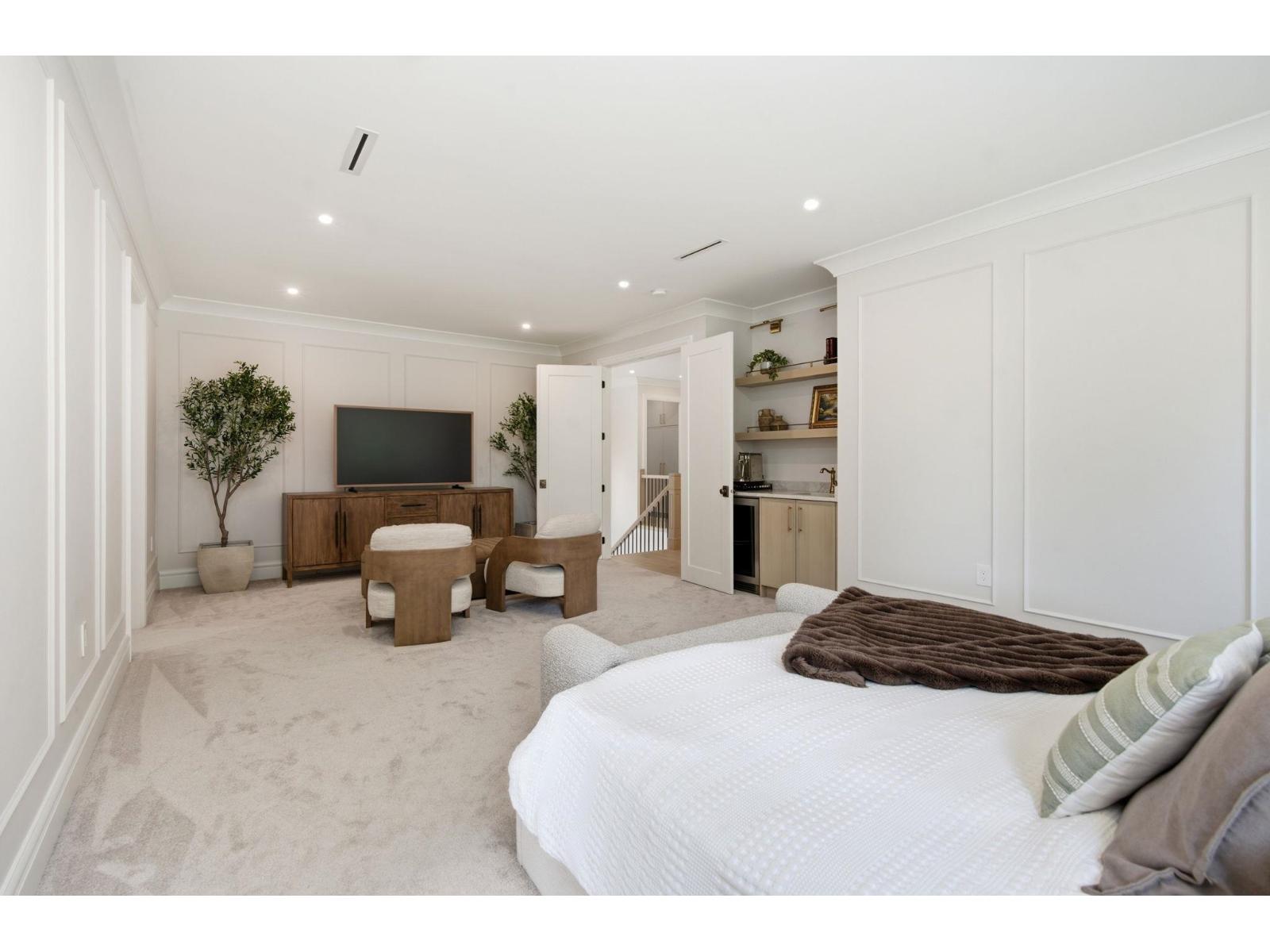 13909 28 AVENUE, Surrey