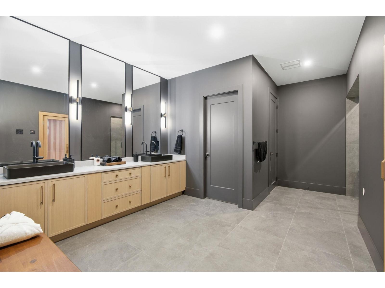 13909 28 AVENUE, Surrey