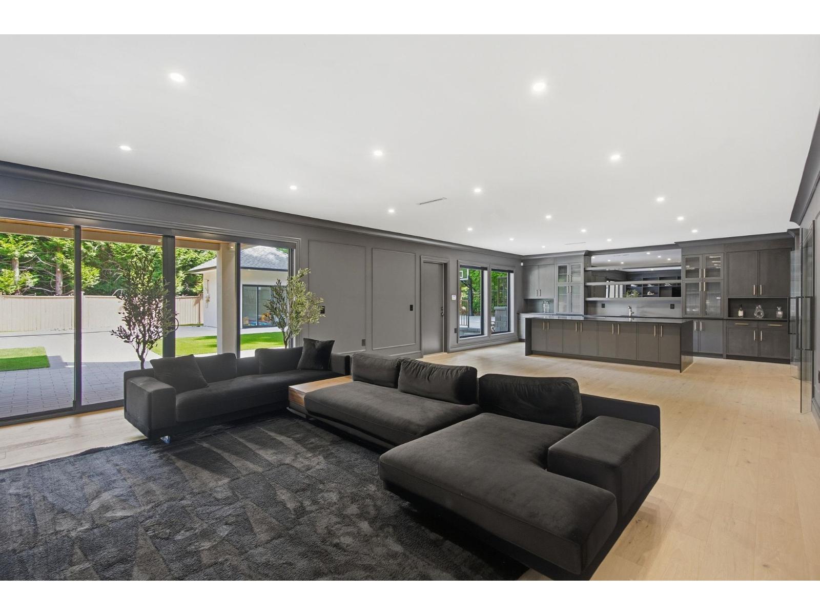 13909 28 AVENUE, Surrey