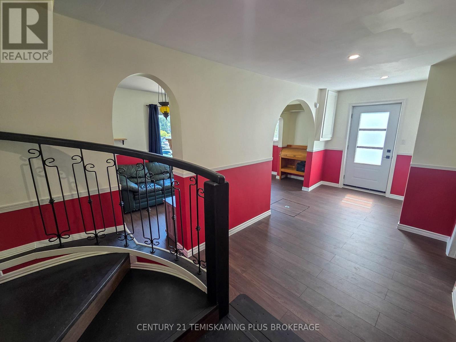 42 RUSSELL STREET - 4