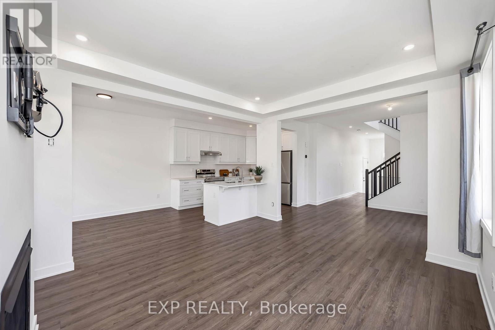 155 YEARLING CIRCLE - 11