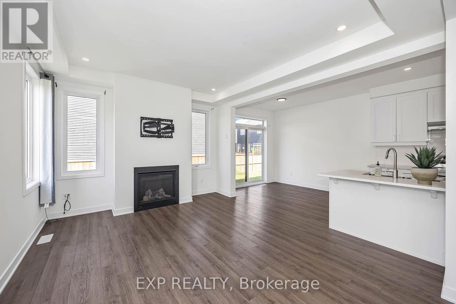 155 YEARLING CIRCLE - 12