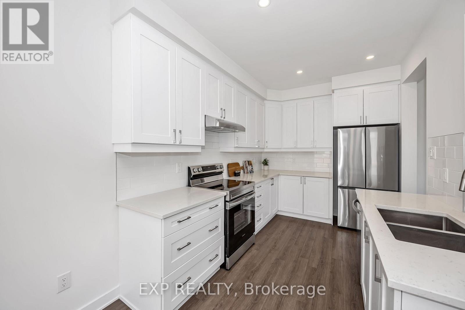 155 YEARLING CIRCLE - 17