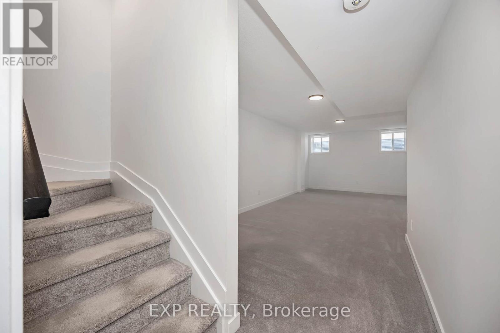 155 YEARLING CIRCLE - 37