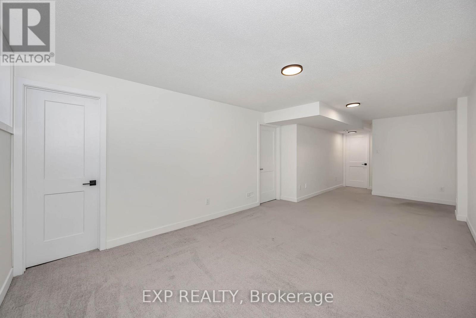 155 YEARLING CIRCLE - 39