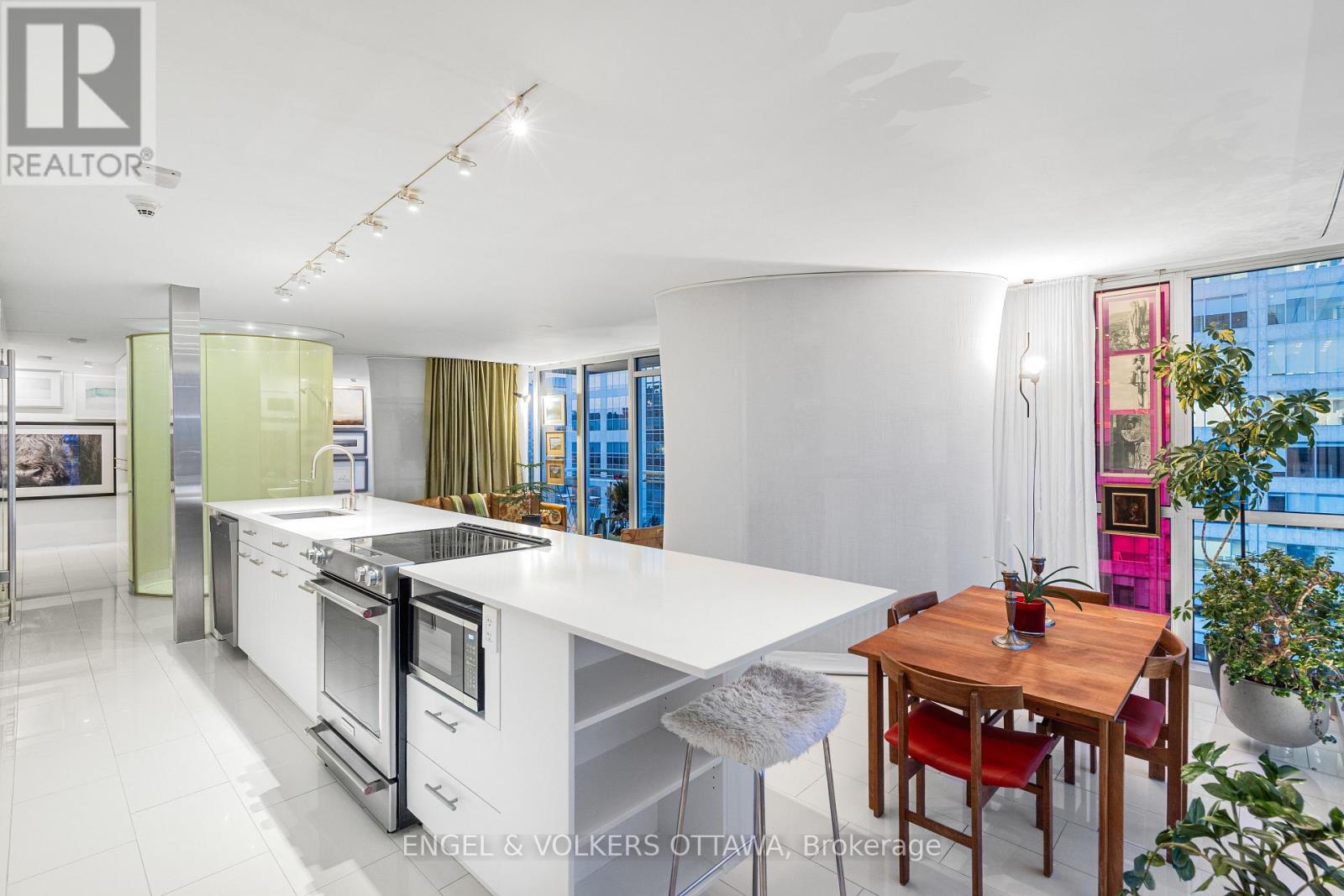 #1710 324 LAURIER AVENUE W - 15