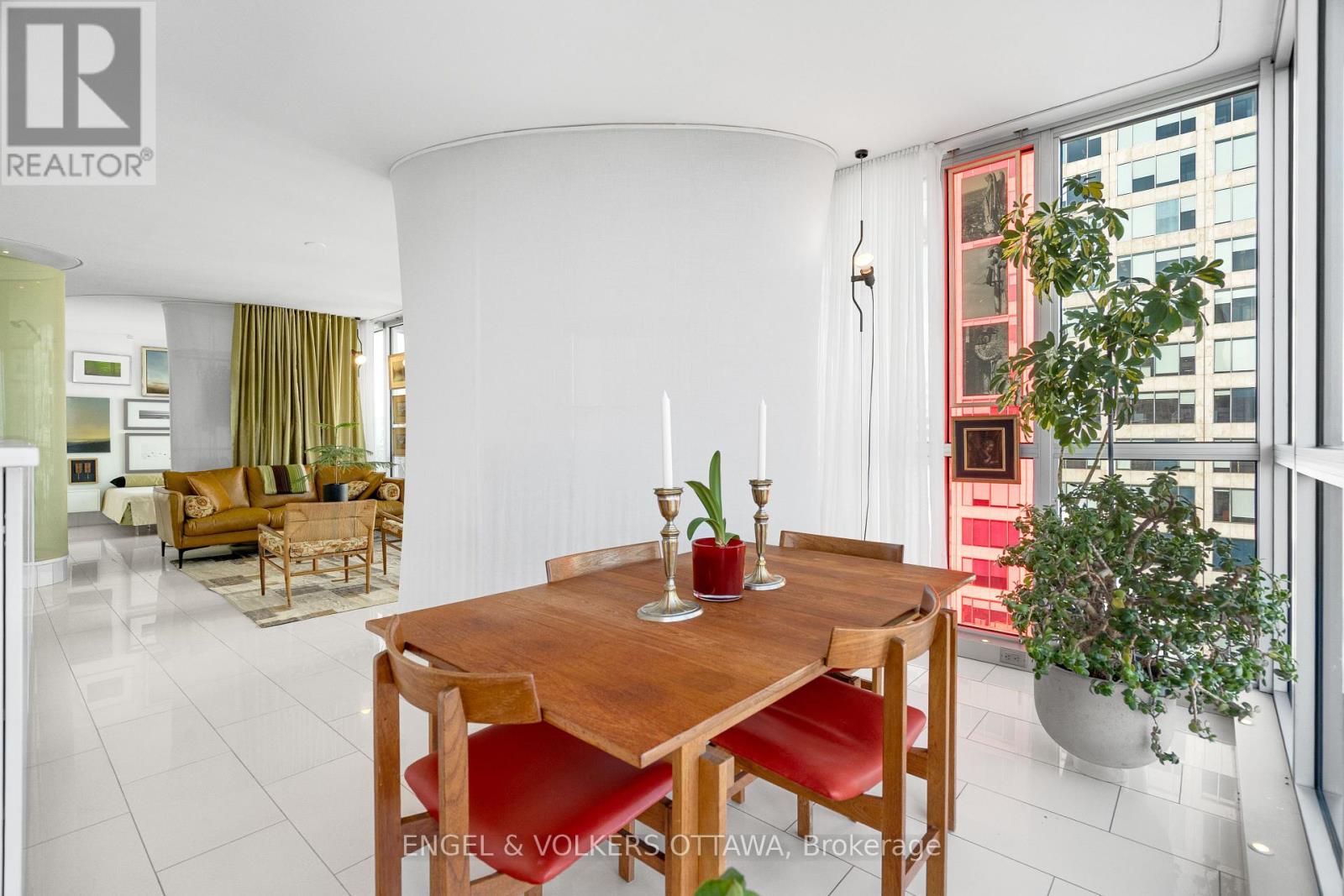 #1710 324 LAURIER AVENUE W - 16