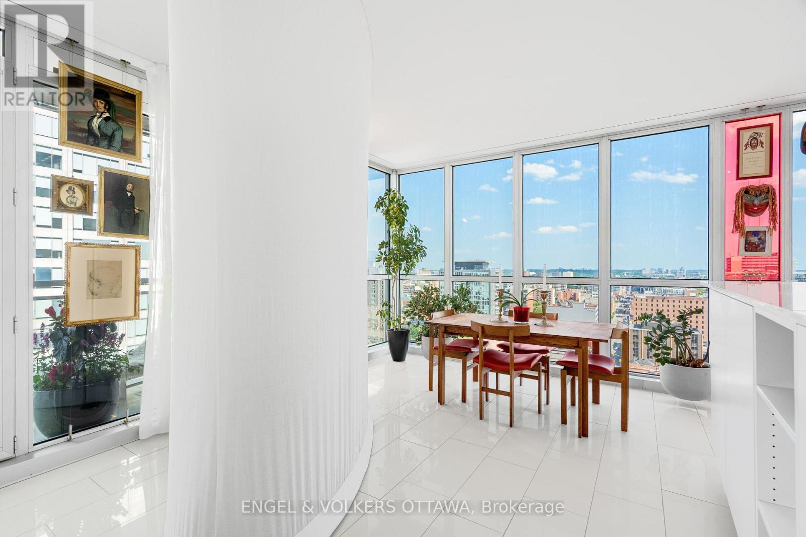 #1710 324 LAURIER AVENUE W - 17
