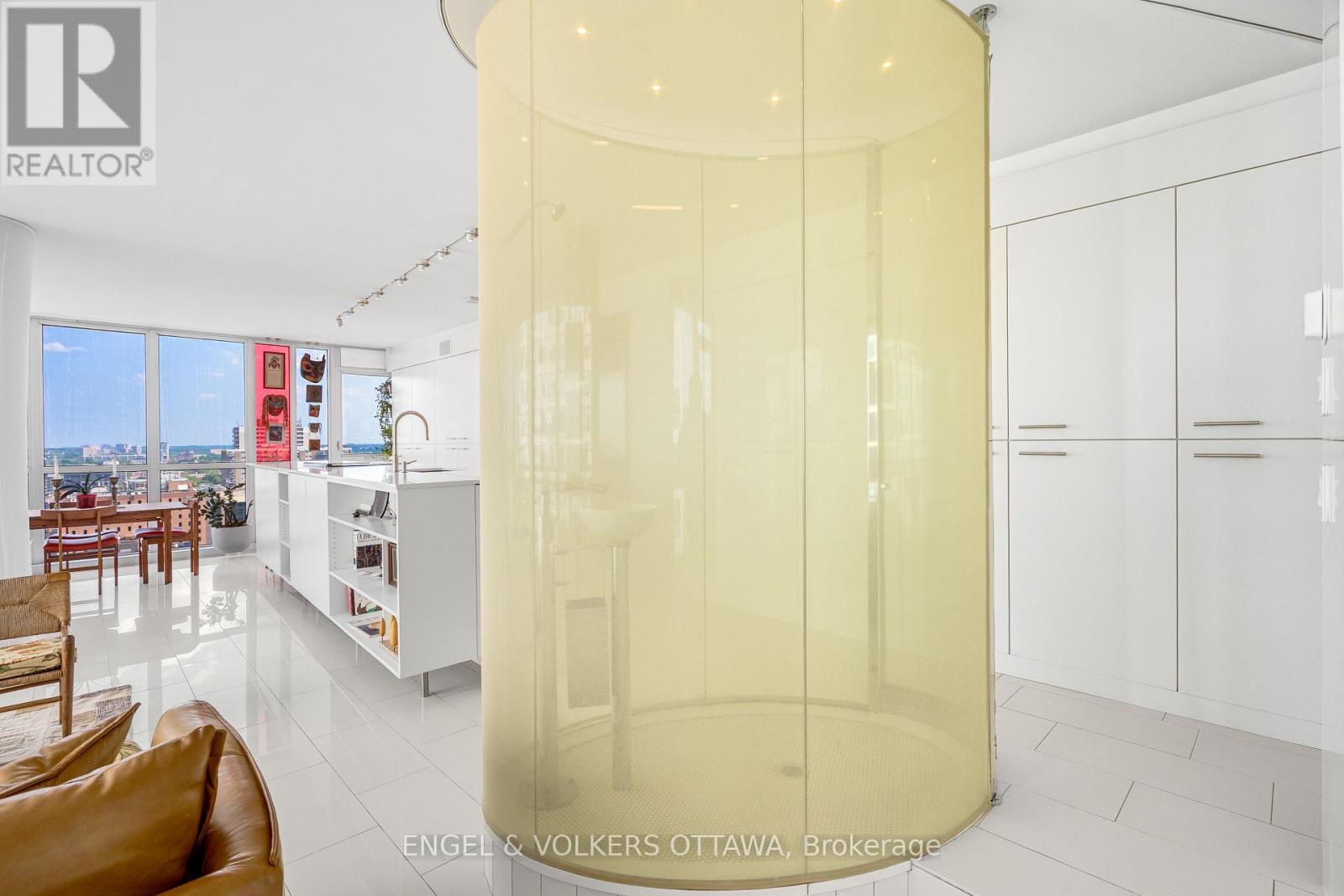 #1710 324 LAURIER AVENUE W - 30
