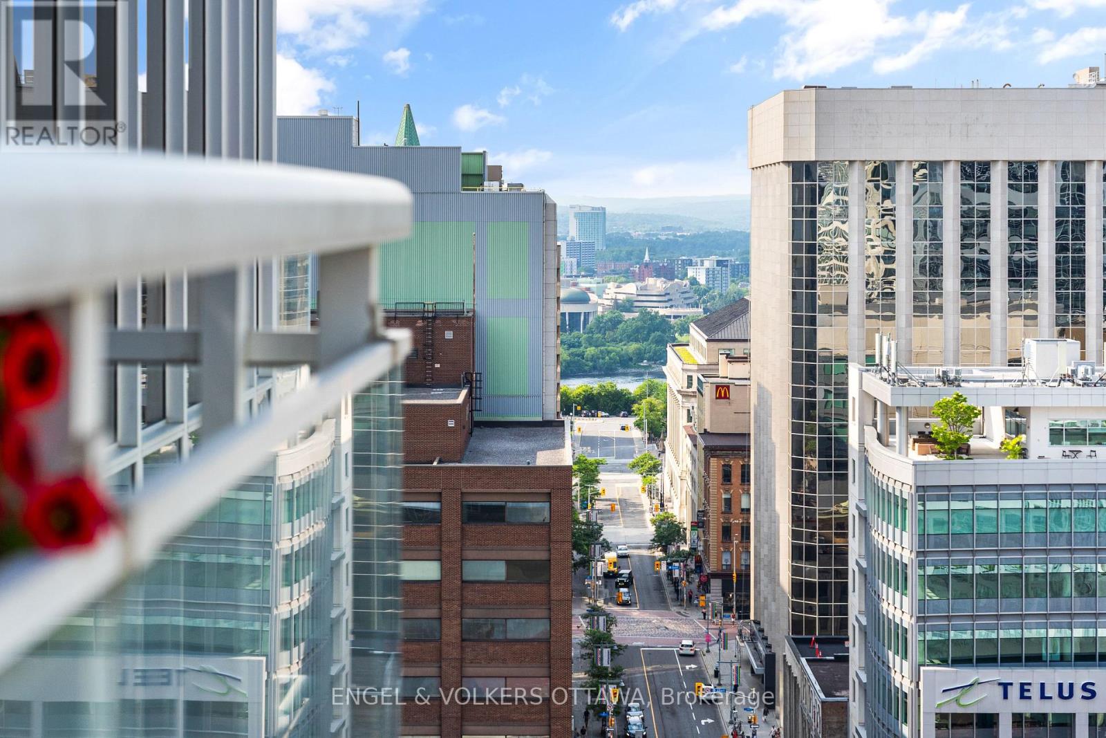 #1710 324 LAURIER AVENUE W - 36