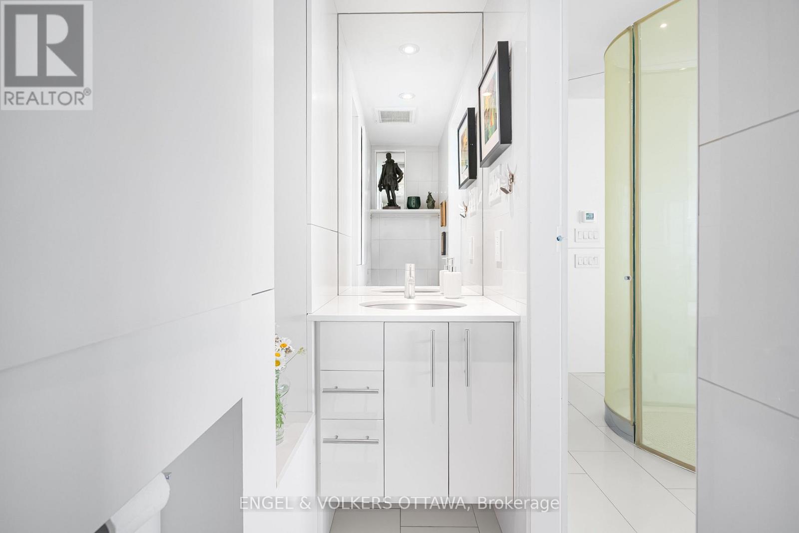 #1710 324 LAURIER AVENUE W - 42