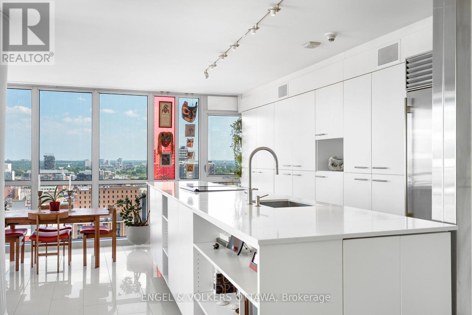 #1710 324 LAURIER AVENUE W - 9