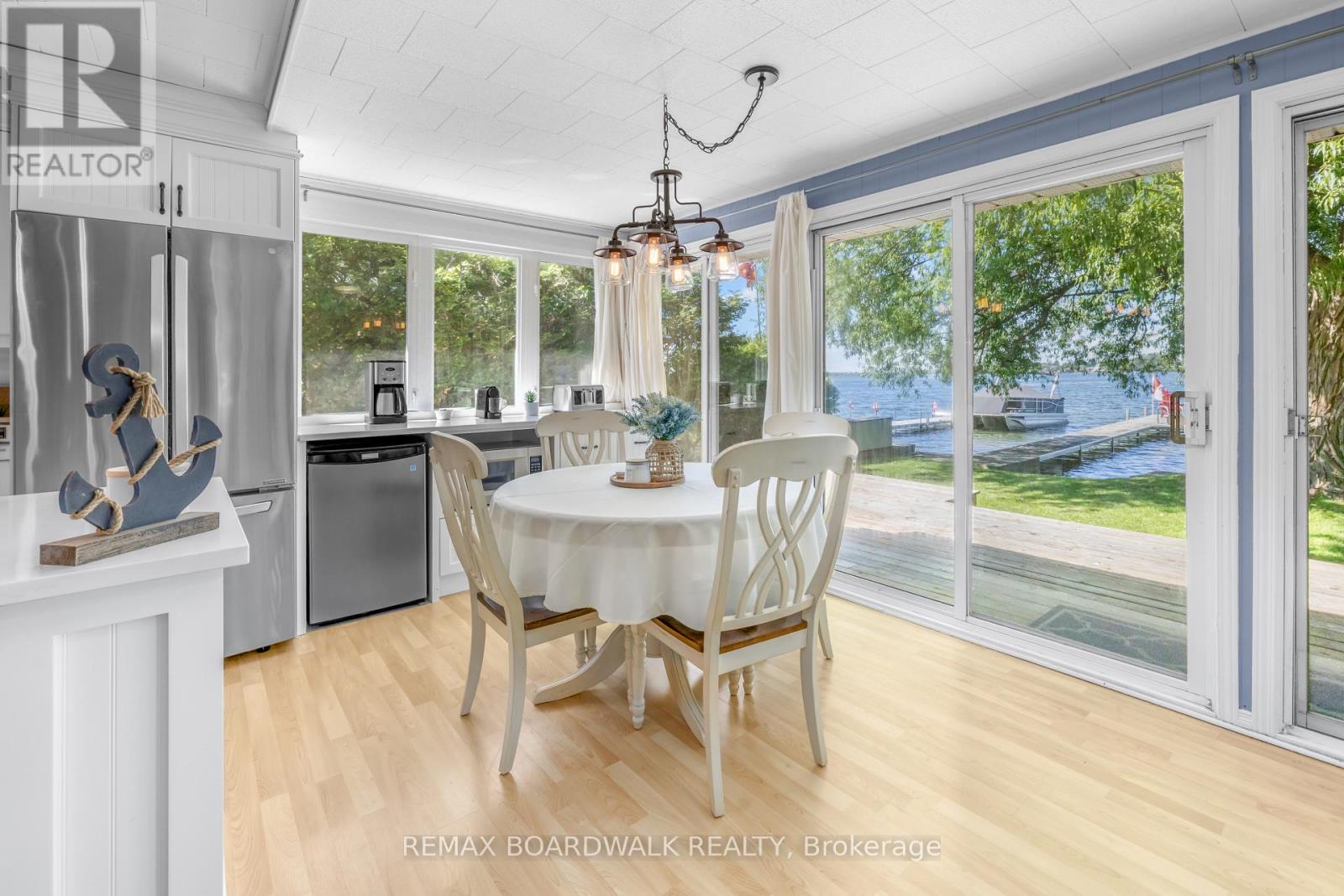 130 BAY LANE - 15