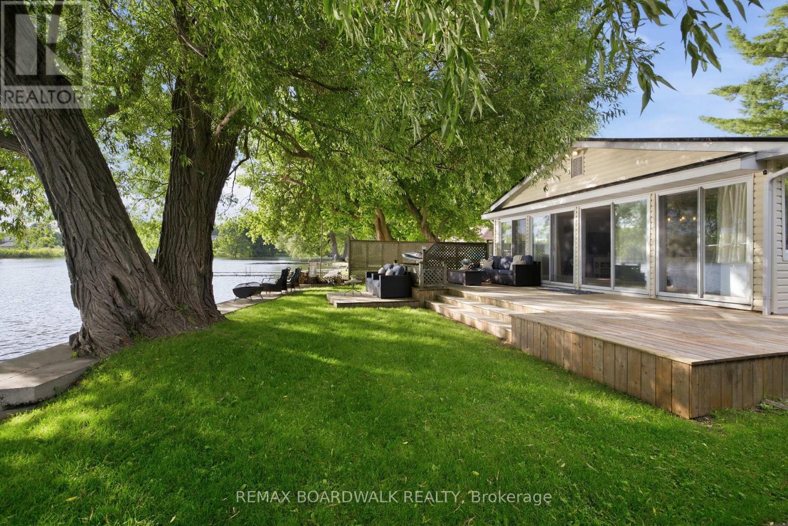 130 BAY LANE - 2