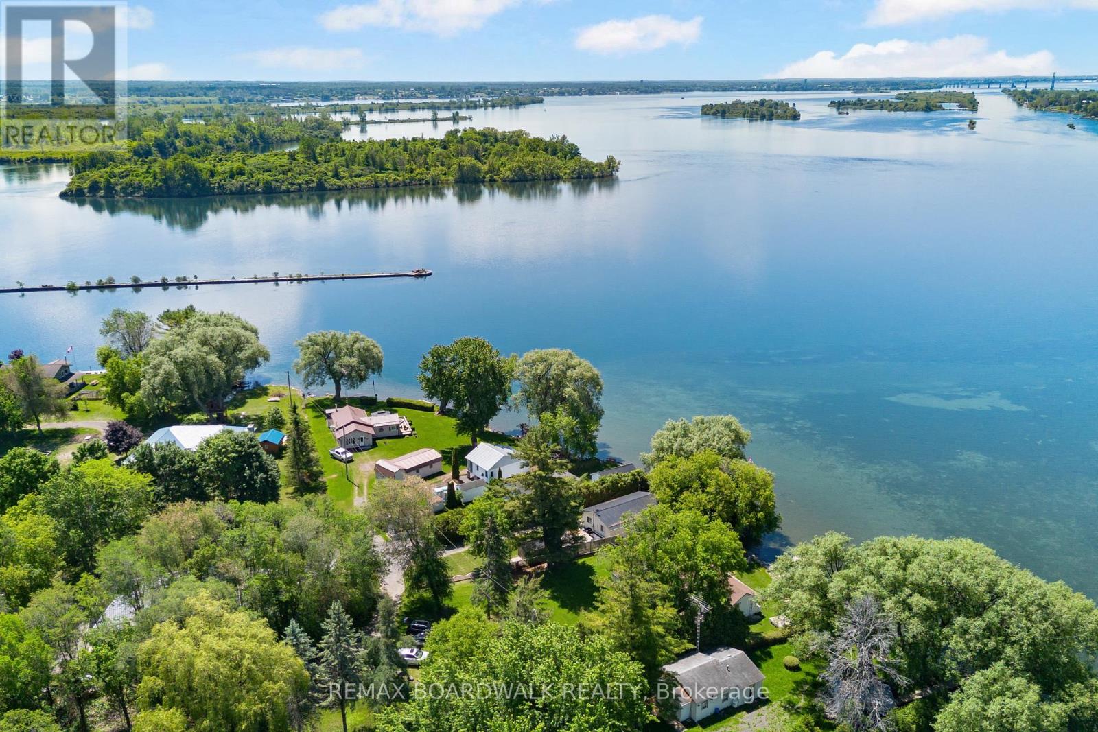130 BAY LANE - 46