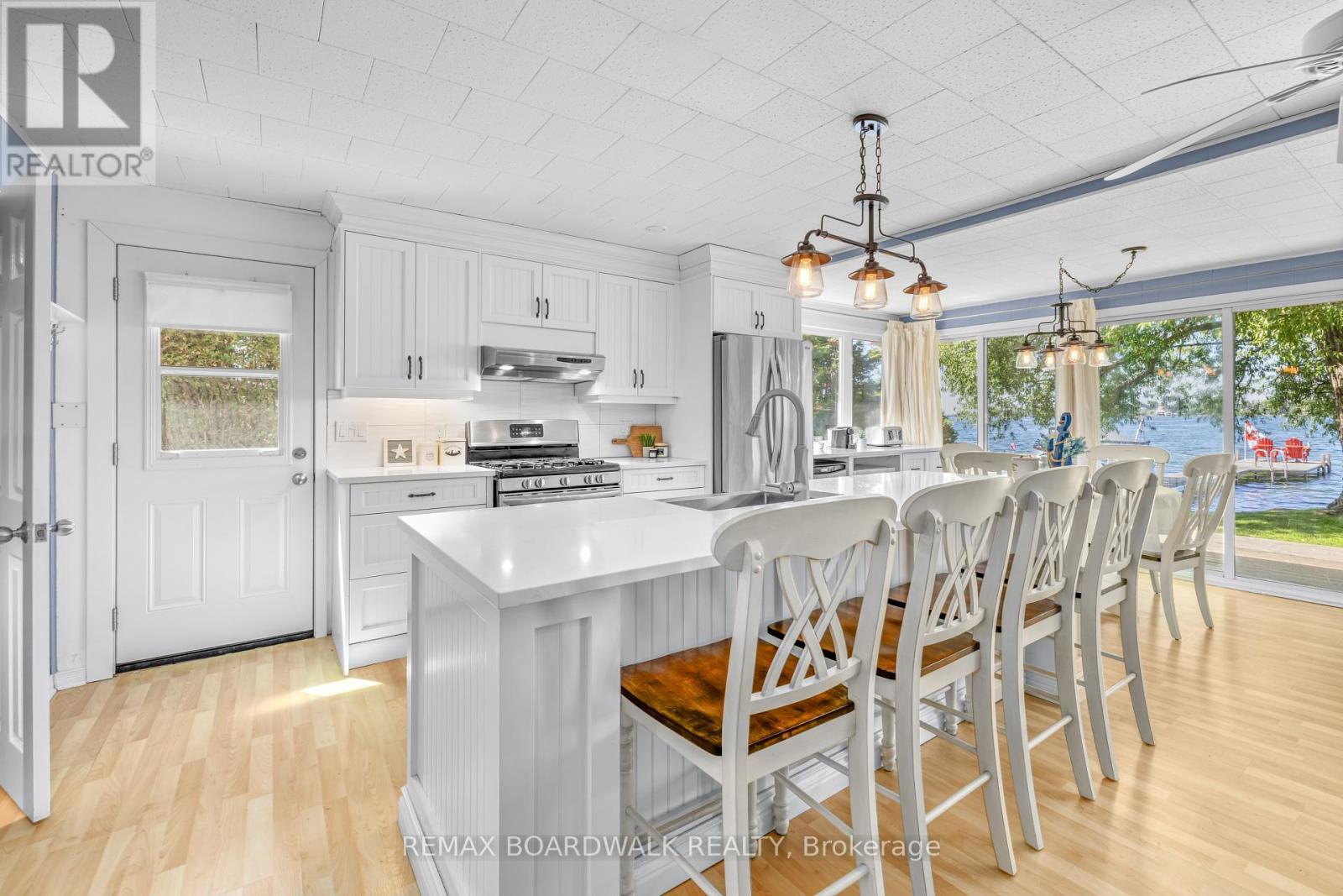 130 BAY LANE - 8
