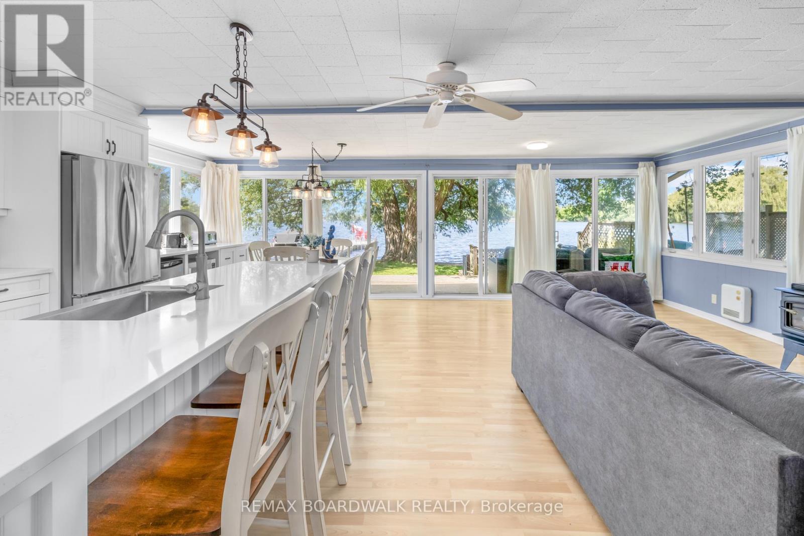130 BAY LANE - 9