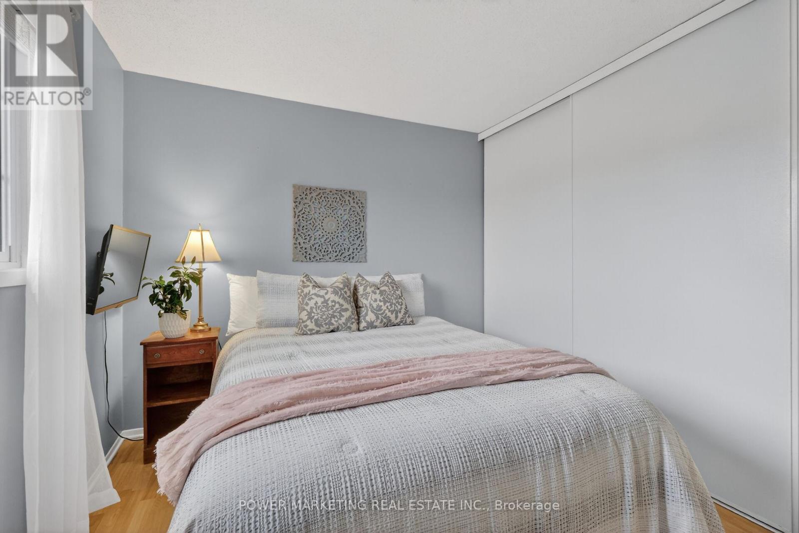 6451 VISENEAU DRIVE - 27