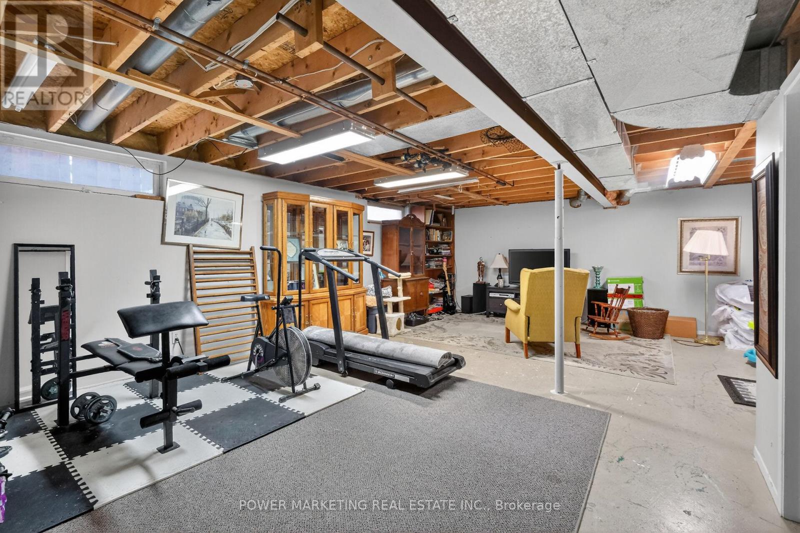 6451 VISENEAU DRIVE - 33