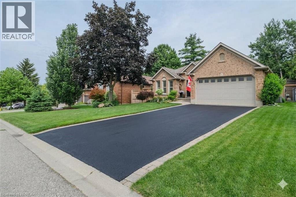 4-bedroom home for sale at 39 RUSSELL Crescent, St. George ON · photo 1 of 52