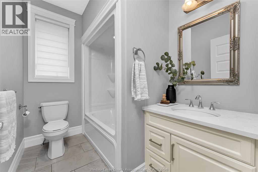 1701 CYPRESS - 20