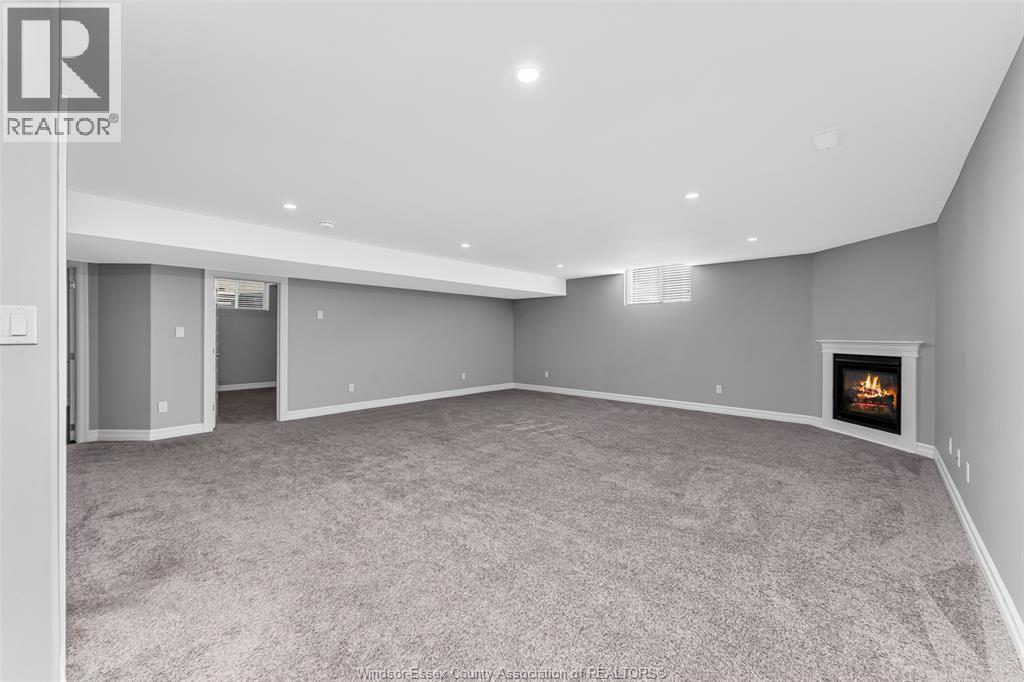 1701 CYPRESS - 24