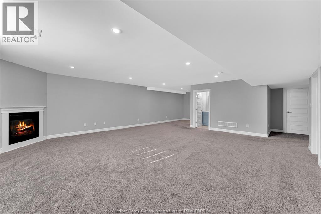 1701 CYPRESS - 25