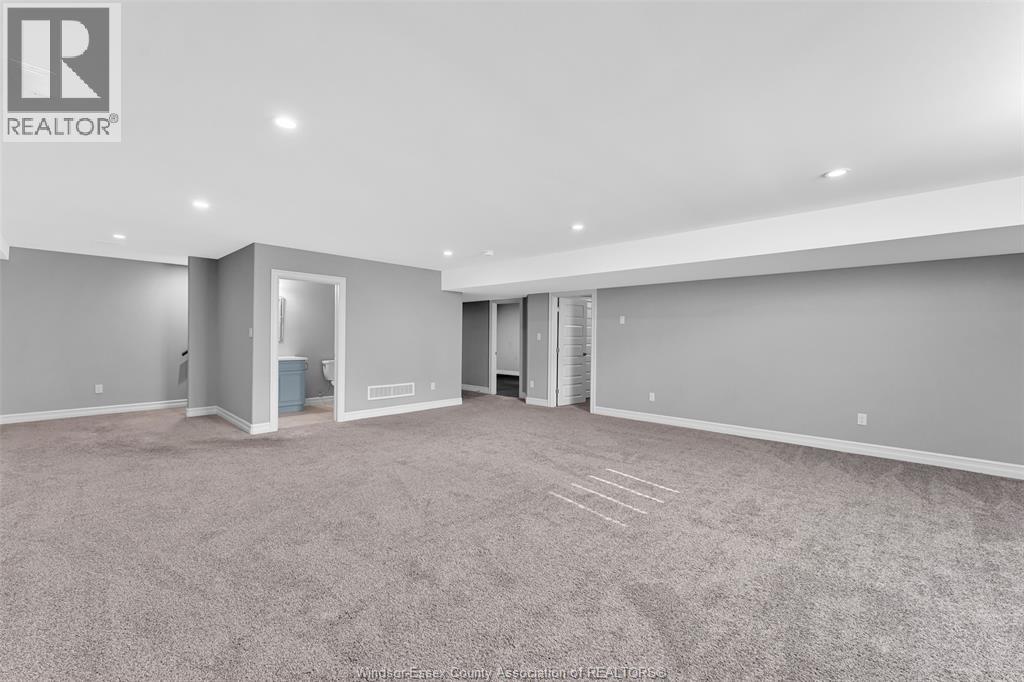 1701 CYPRESS - 26