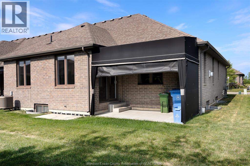 1701 CYPRESS - 32