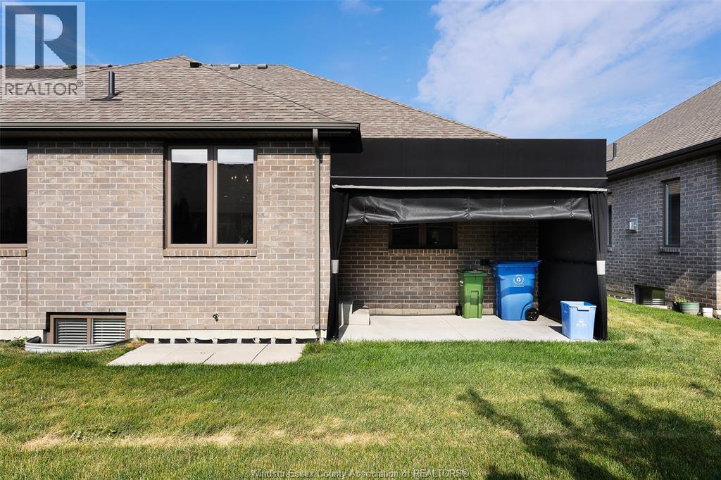 1701 CYPRESS - 33