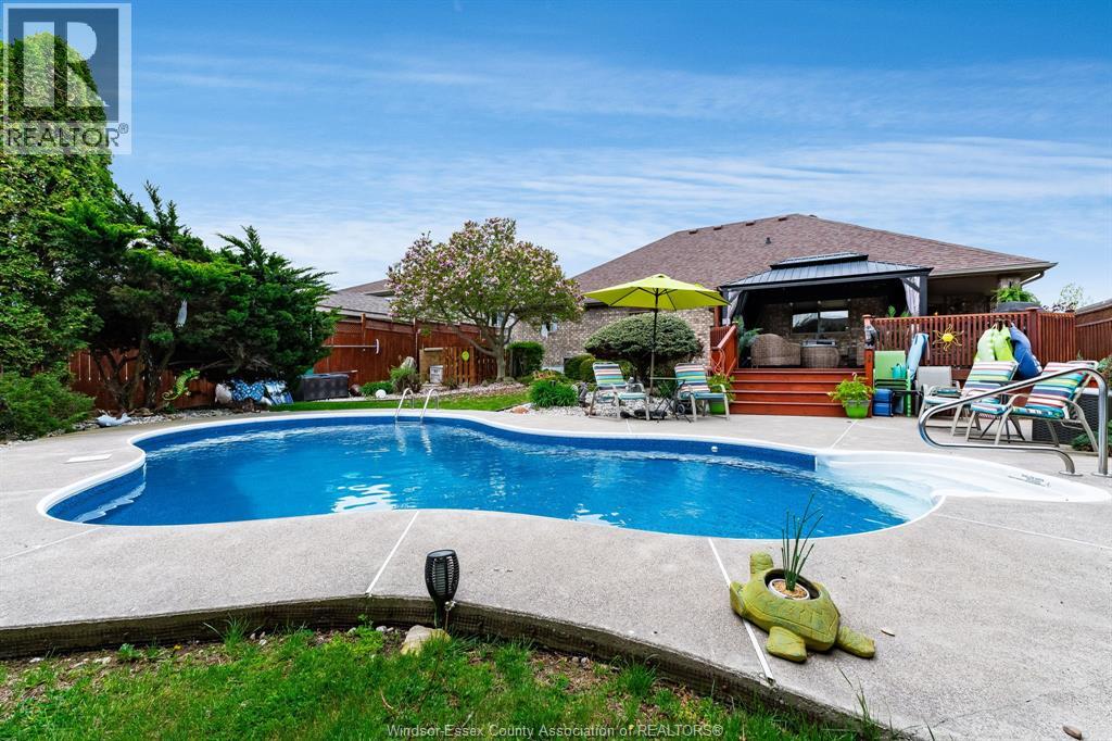 21 Conservation BOULEVARD - 35