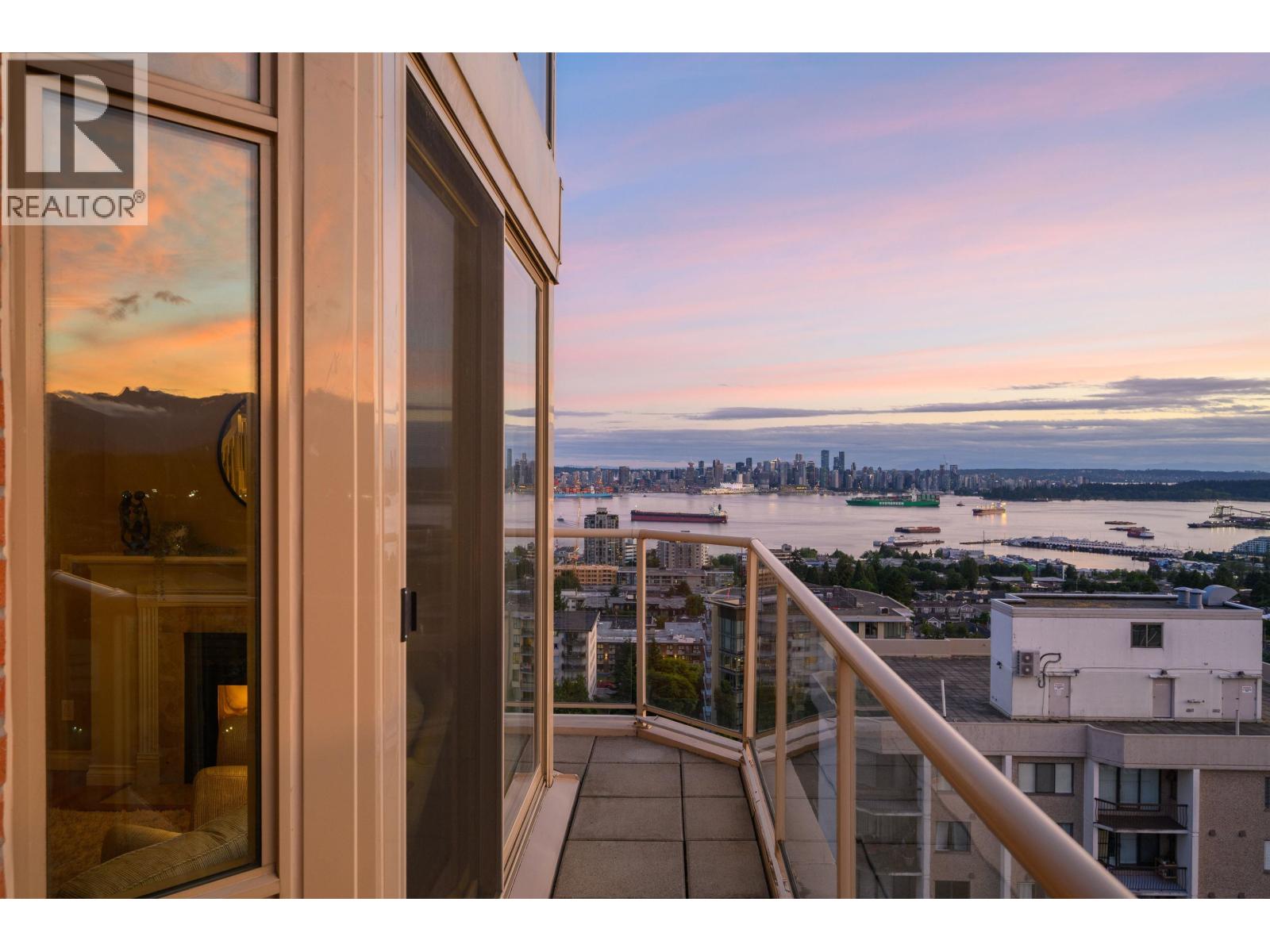 1505 160 W KEITH ROAD, North Vancouver